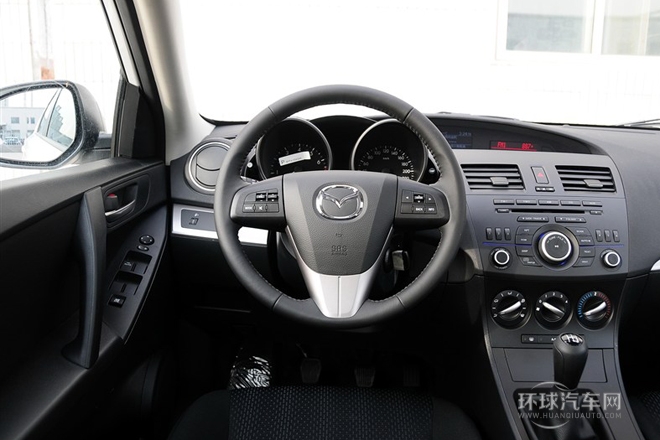 2013款 三廂 1.6L 手動(dòng)精英型