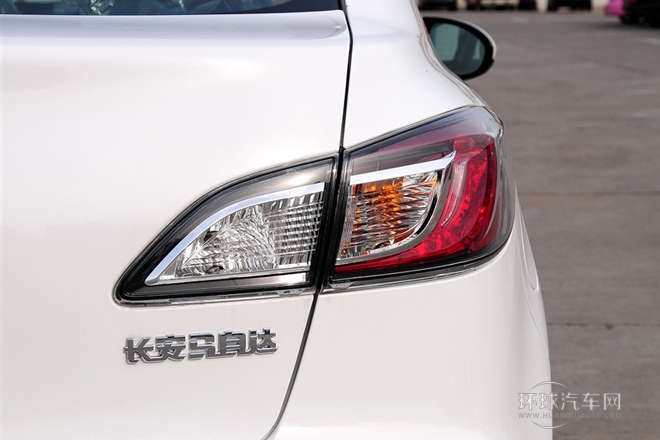 2013款 三廂 1.6L 手動精英型