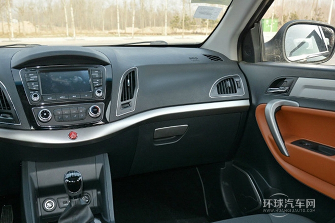 2014款 2.0L 手動尊貴版