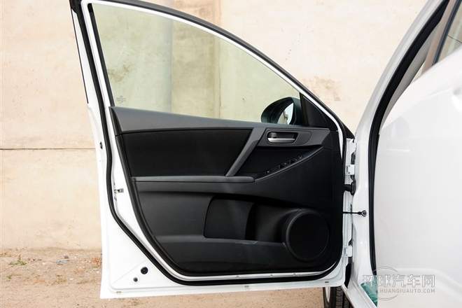 2013款 三廂 1.6L 自動(dòng)精英型