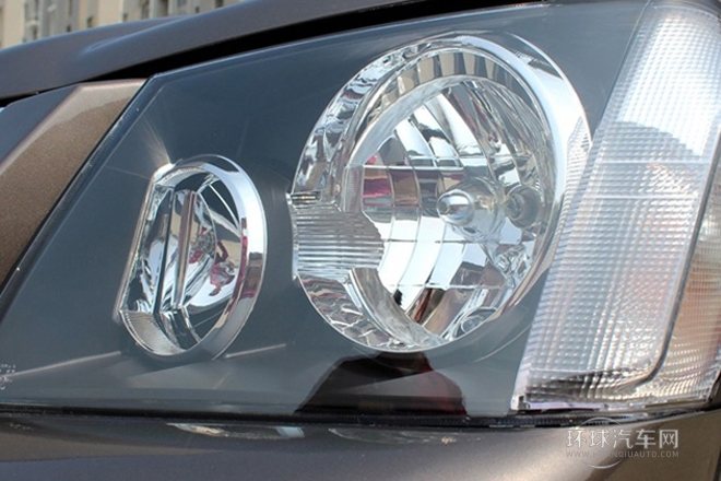 2014款 2.5T V1 兩驅(qū)標(biāo)準(zhǔn)型大雙排4B2-95C43