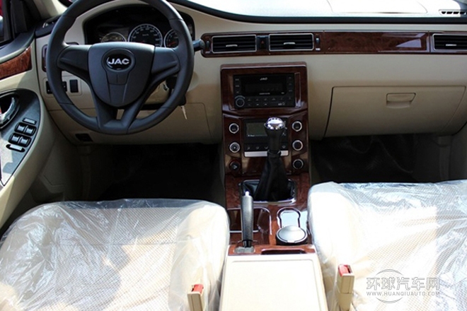 2014款 2.5T V1 兩驅(qū)標(biāo)準(zhǔn)型大雙排4B2-95C43