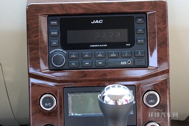 2014款 2.5T V1 兩驅(qū)標(biāo)準(zhǔn)型大雙排4B2-95C43