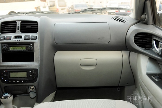 2013款 2.0L 兩驅豪華版