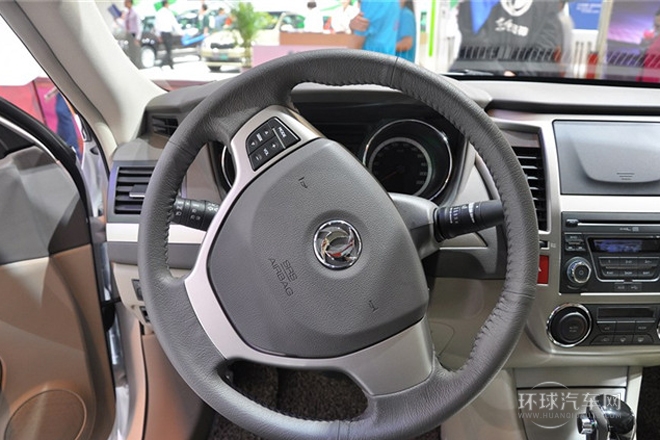 2014款 1.6L 自動(dòng)豪華型