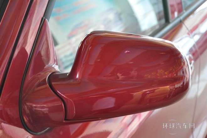 2013款 2.0L 兩驅進取型