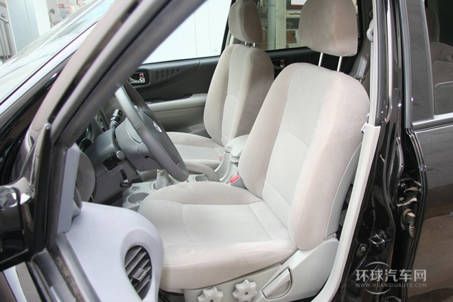 2013款 2.4L 四驅豪華版