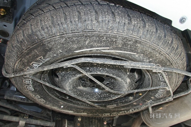 2013款 2.4L 四驅豪華版