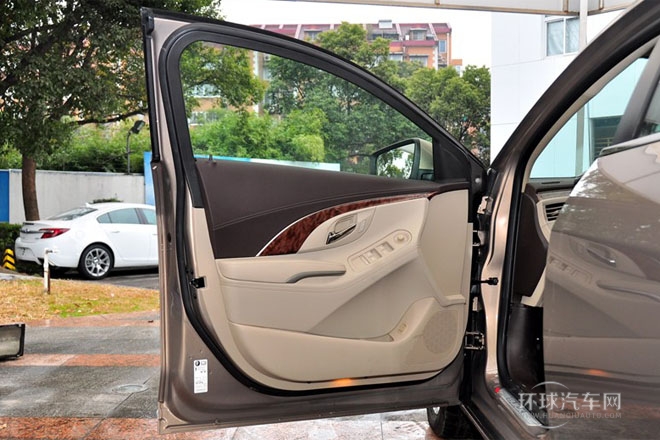 2013款 2.4L SIDI領先舒適型