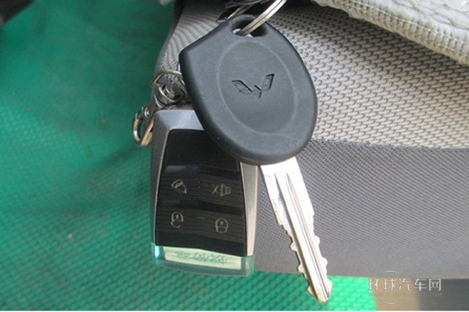 2012款 1.2L 雙排基本型