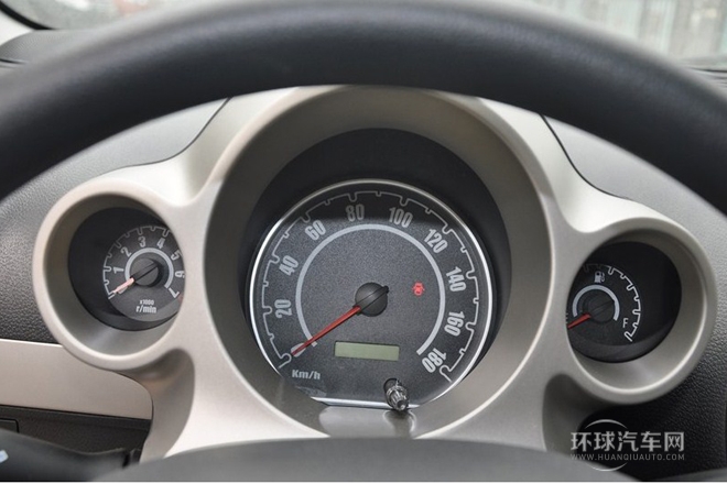 2012款 CROSS 1.0L 舒適型