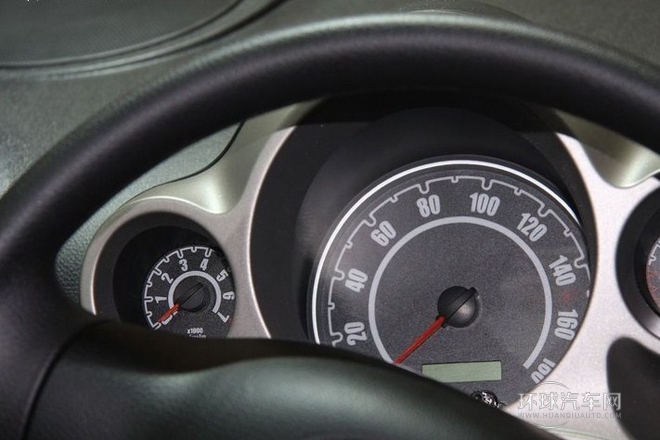 2012款 CROSS 1.3L 豪華型