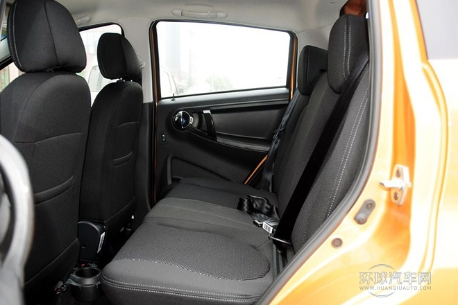 2013款 1.0L 豪華型