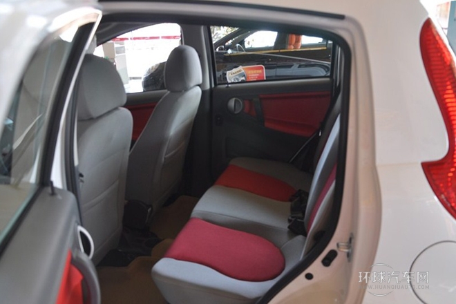 2013款 1.0L 舒適型