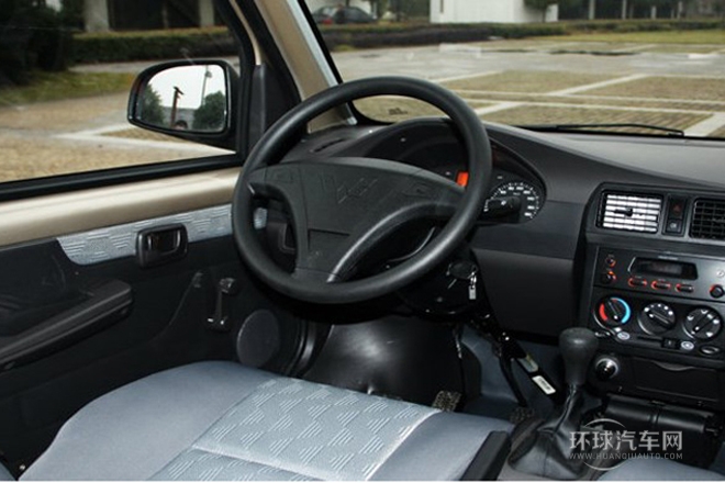 2012款 1.5L加長基本型