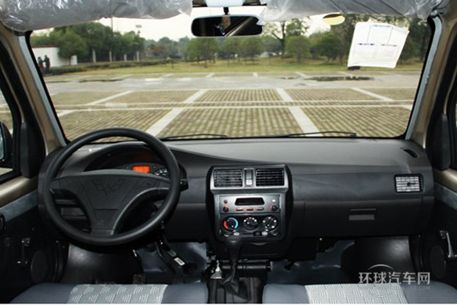 2012款 1.5L加長基本型