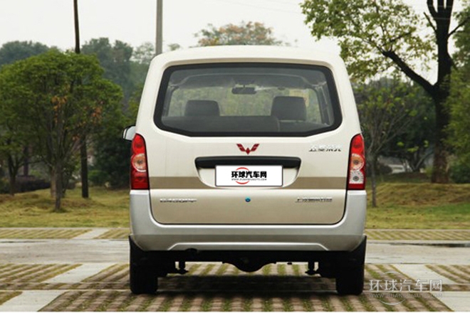 2012款 1.5L加長基本型