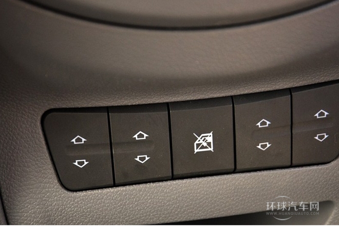 2013款 國(guó)際版 1.0L 導(dǎo)航型