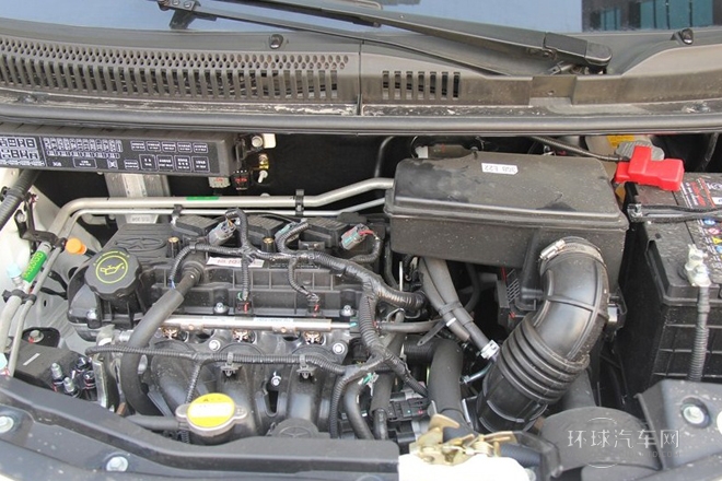 2013款 國際版 1.0L 豪華型