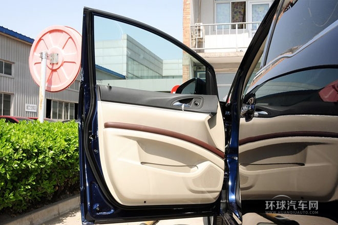 2014款 2.4L LT豪華商務(wù)行政版