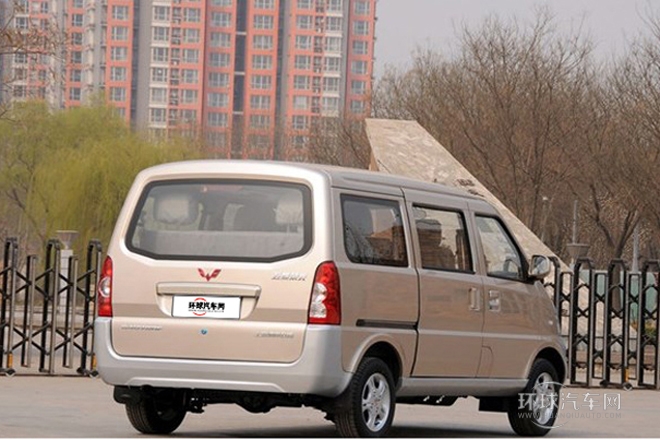 2011款 1.2L標準型