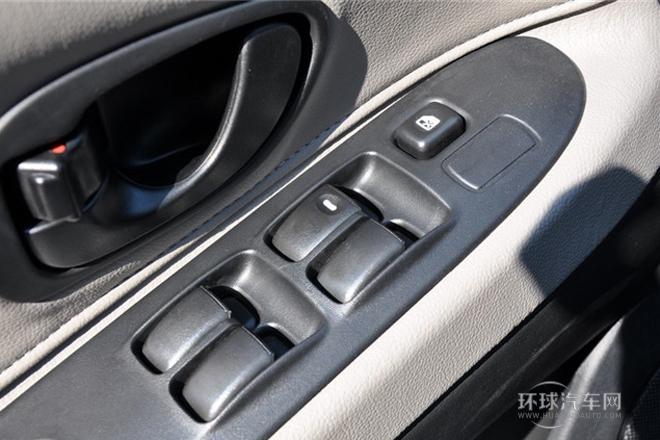 2012款 1.6L 手動舒適版Sei