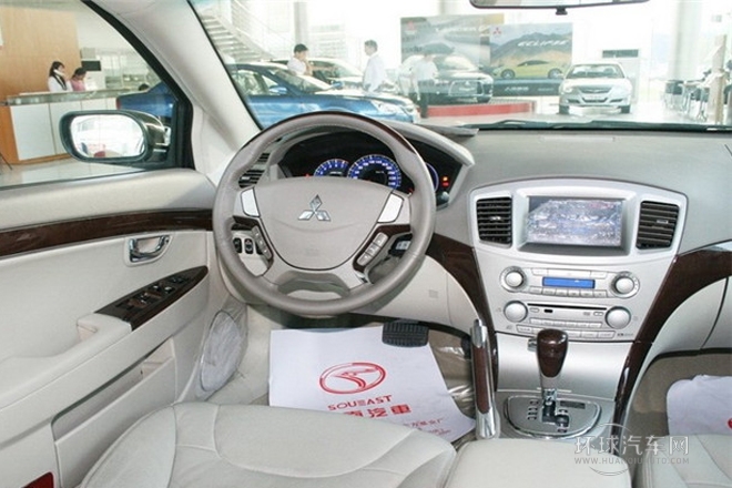 2012款 2.4L 旗艦升級(jí)版