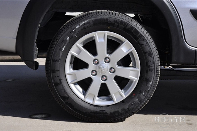 2011款 2.0L 手動擋經(jīng)典型