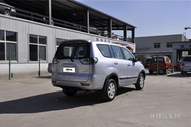 2011款 2.0L 手動擋經(jīng)典型