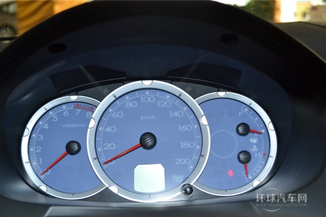 2011款 2.0L 自動(dòng)擋旗艦型