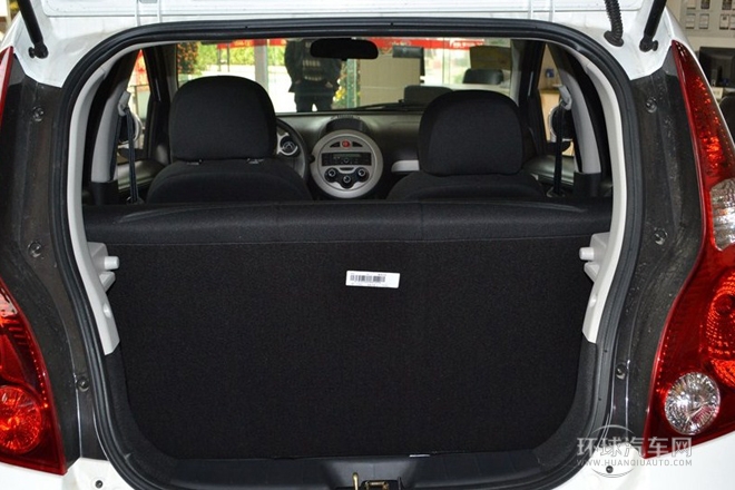 2013款 國際版 1.0L 舒適型