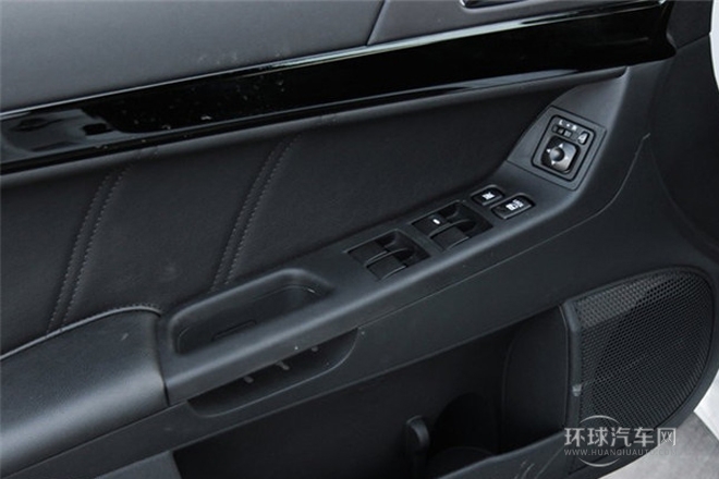 2013款 風尚版 1.6L 手動豪華型