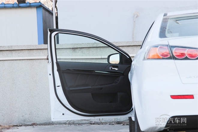 2013款 風尚版 1.6L 手動豪華型