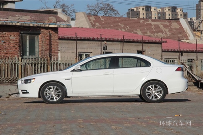 2013款 風尚版 1.6L 手動豪華型