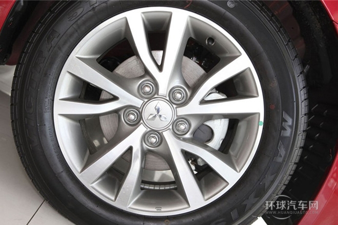 2013款 時尚版 1.8L 手動睿智型