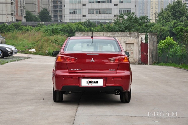 2013款 時尚版 1.8L 手動睿智型