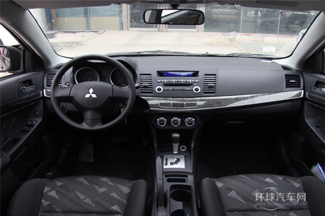 2013款 時尚版 1.8L CVT舒適型