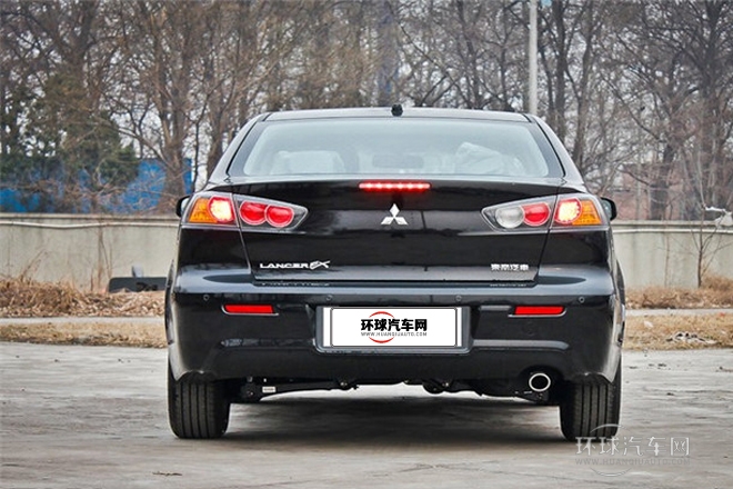 2013款 時尚版 1.8L CVT舒適型