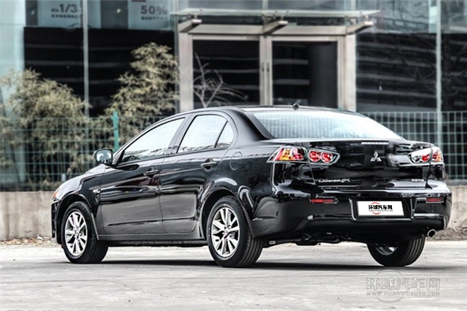 2013款 時尚版 1.8L CVT舒適型