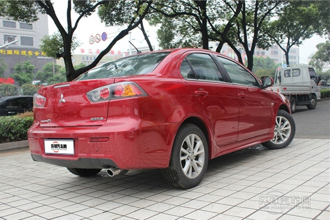 2013款 致尚版 1.8L 手動豪華型