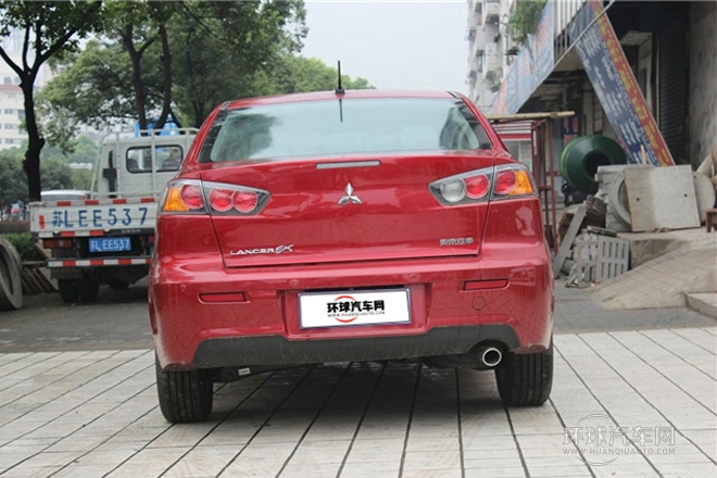 2013款 致尚版 1.8L 手動(dòng)豪華型