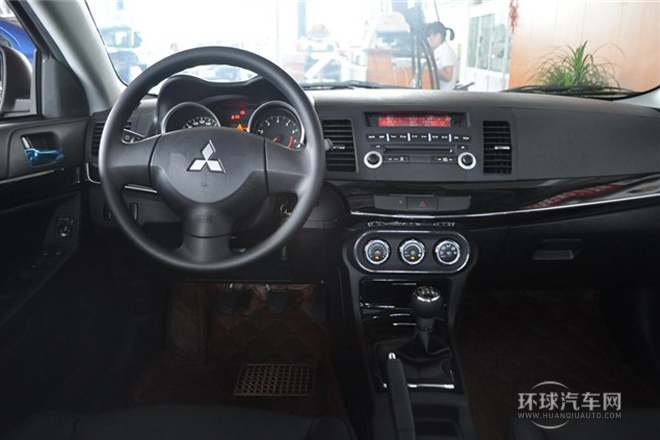 2013款 致尚版 1.8L 手動豪華型