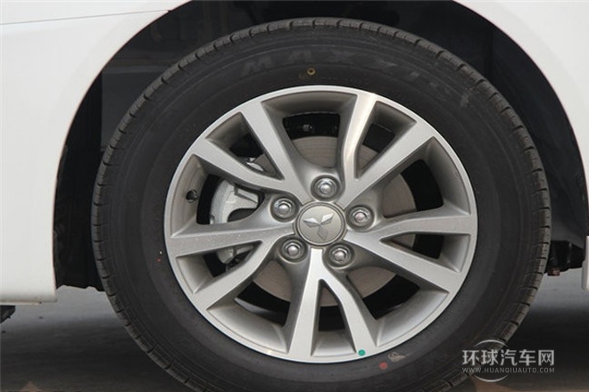 2013款 致尚版 1.8L CVT豪華型