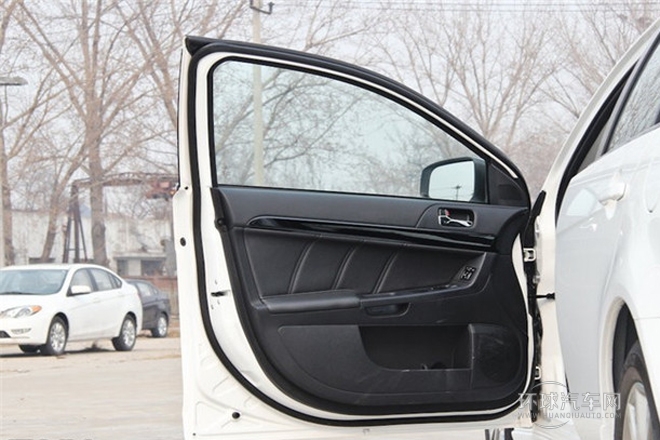 2013款 致尚版 1.8L CVT豪華型