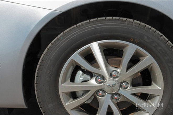 2013款 1.8L 手動(dòng)舒適型 國(guó)IV