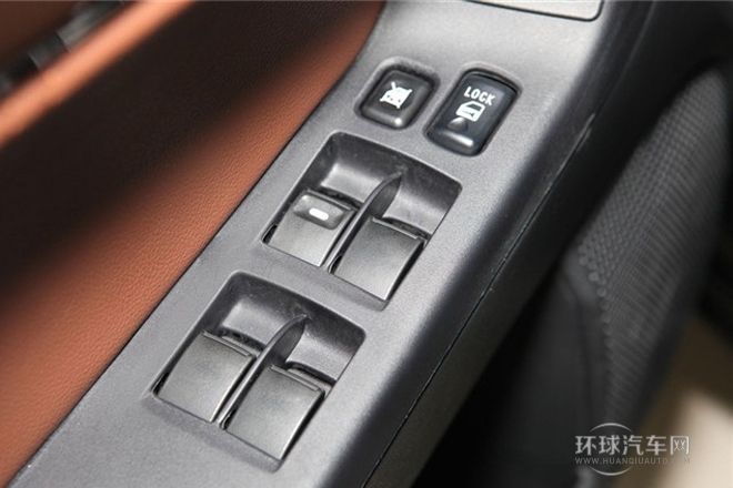 2013款 1.8L 自動旗艦型 國IV