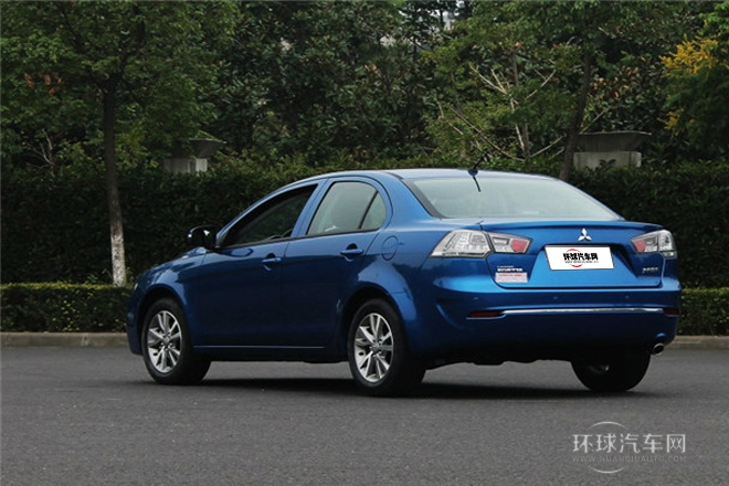 2013款 1.8L 手動舒適型 國V