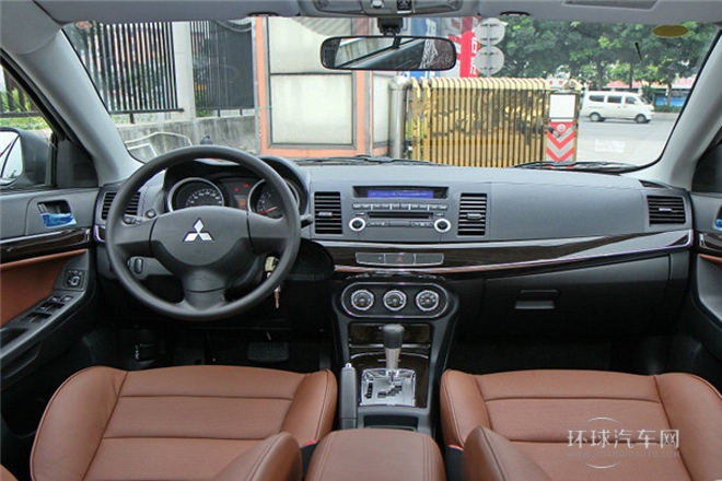 2013款 1.8L 自動豪華型 國V