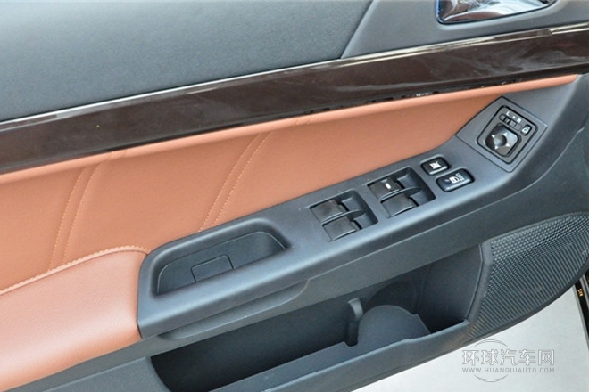 2013款 1.8L 自動(dòng)旗艦型 國V