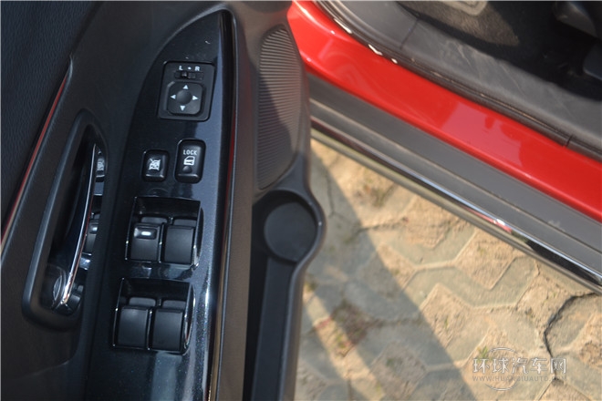 2013款 2.0L 四驅豪華型